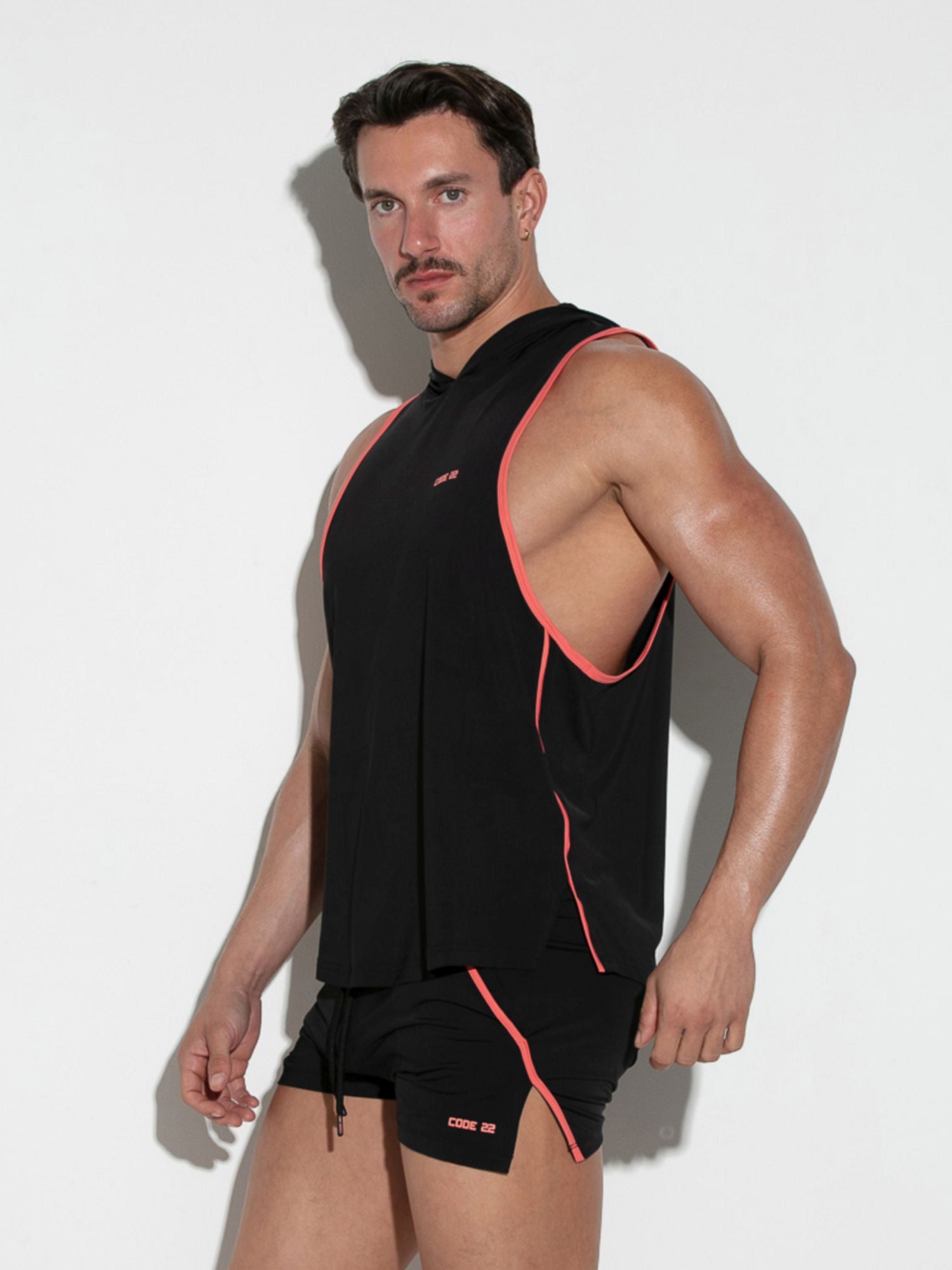 CODE 22 TRAINING HOODED TANK 9936, ärmelloser Trainingshoody Code 22 Kleidung & Accessoires:Herren:Herrenmode:Jacken, Mäntel & Westen nudosz.myshopify.com